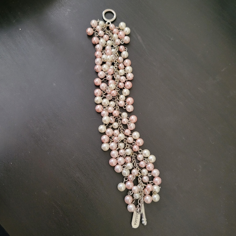 Kissaka Pearl Bracelet